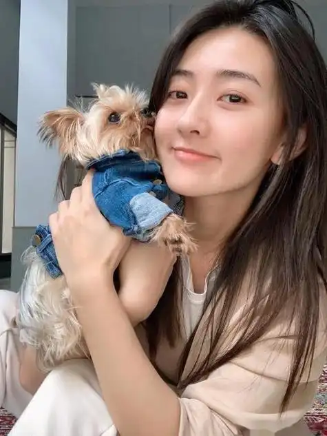 梁洁剧中是女主剧外是女配求婚后分手的她如何走出阴霾