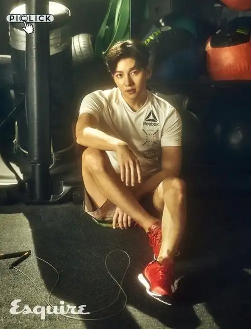 池昌旭帅气外貌健美身材男性魅力100分