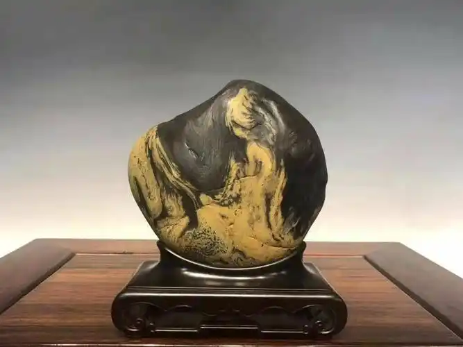 风笔天书(十二)~~奇石群石友藏石,赏析(沐禅风配文)