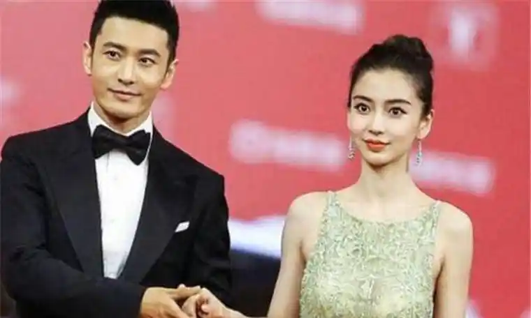 原创杨颖蔡徐坤同框女方丝毫不受婚姻风波影响活动现场魅力十足