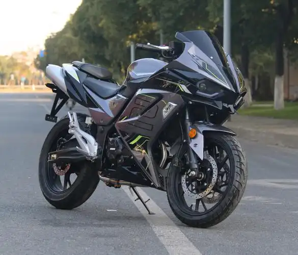 h2摩托车跑车200风冷400cc双缸水冷重型机车地平线趴赛公路赛中国红