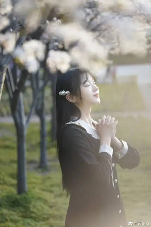 郝怡霖几几年出生的现在几岁了她现在的照片什么样