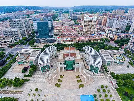 航拍河南三门峡灵宝市文化活动中心广场