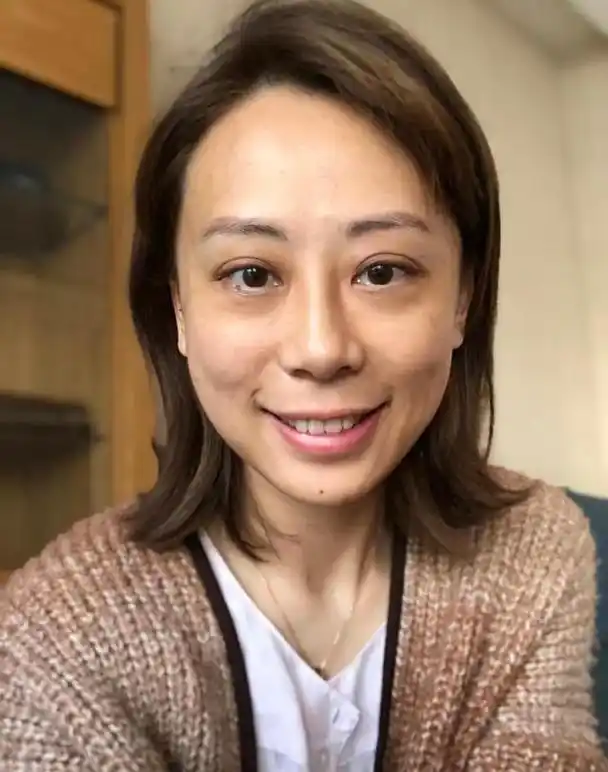 怎样去脸上皱纹小妙招,中年女人不想皱纹增多,建议每天坚持做这3件事