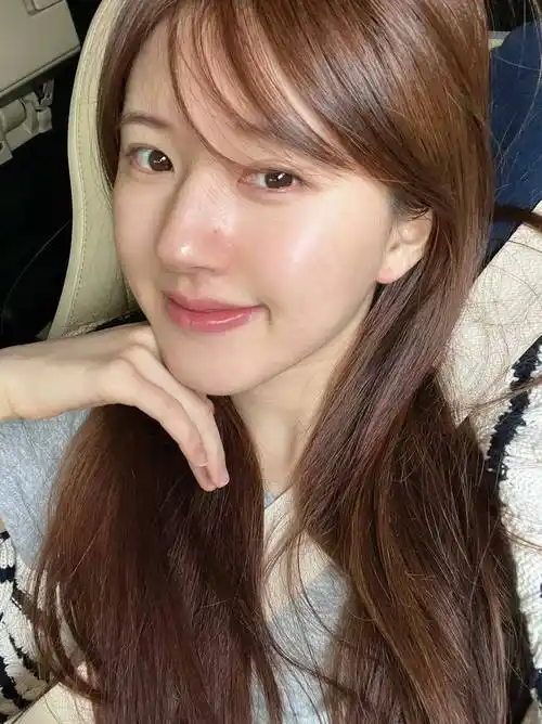 赵露思素颜被曝光!