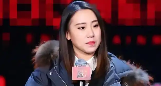 丫蛋一嫁师兄二嫁师弟离开师傅赵本山后反而开始直播带货