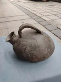 民国或文革时期陶瓷瓦尿壶夜壶 古玩古董老物件 民宿摆件展馆摆