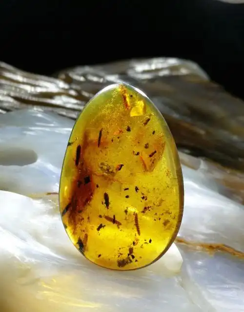 新品推荐珠宝天琥珀蜜蜡金蓝金珀血珀金棕水胆植物虫珀珠子水滴吊坠zy