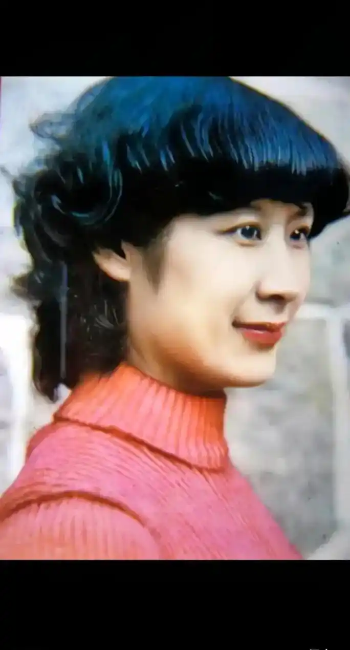 你喜欢苏小明的军港之夜吗!999791#笑口常开好彩自然来 - 抖音