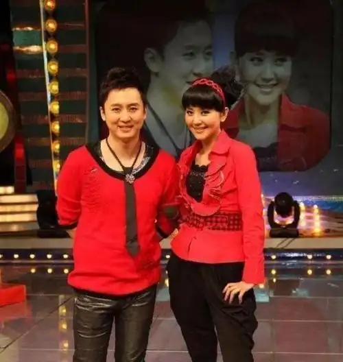 主持人方琼:我这辈子最正确的决定,就是闪婚嫁给大8岁的副台长