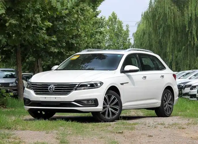 紧凑型家轿之争,朗逸两厢与卡罗拉 朗逸两厢搭载一台1.2t与