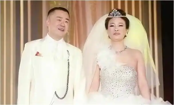 事实证明消失6年的周立波早已经走上了一条不归路