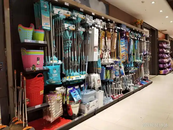 崇阳万兴佳亿针棉日杂陈列