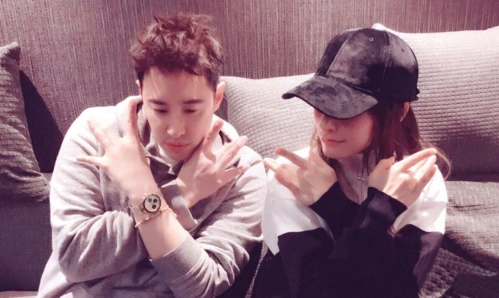 吴昕郑凯现身民政局领证,幸福官宣结婚喜讯!谢娜:恭喜昕昕