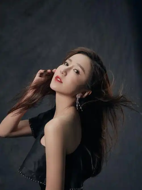 #娄艺潇近期状态#