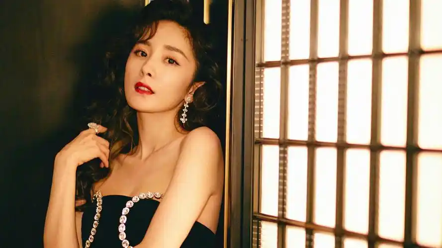 美女演员马苏图片桌面壁纸_马苏壁纸唯美_三千图片网