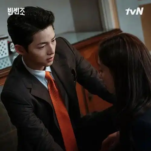 韩剧《文森佐》:宋仲基,全汝彬已瞄准敌人的致命弱点!