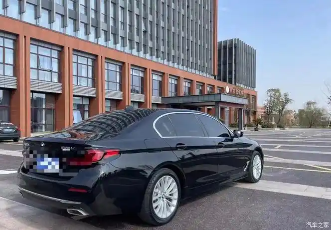 宝马525li豪华版售价335万元上牌日期2021