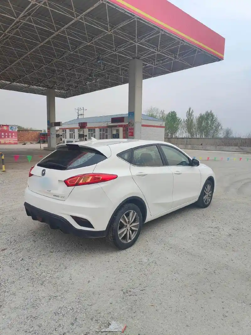 最新到家一台17年长安逸动xt,1.