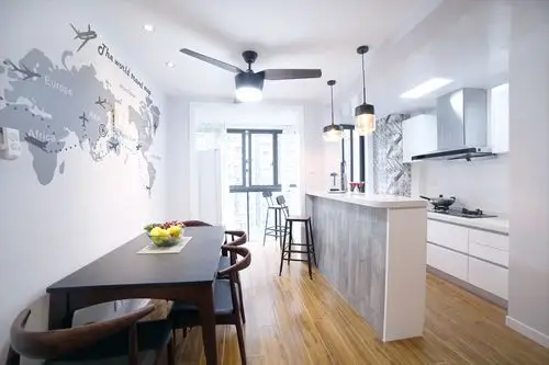 110平北欧风格家餐厅背景墙图片