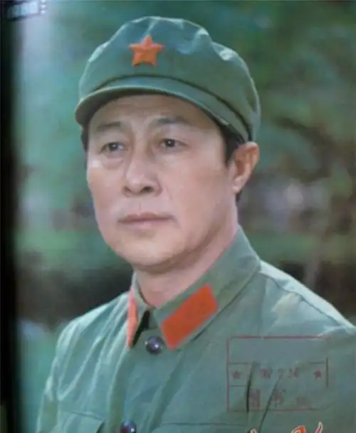 "完美男神"王心刚:照顾患病妻子50年,夫妻相爱背后是共度冷暖