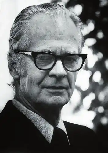 冷战时美国中情局训练动物间谍:让猫窃听谈话