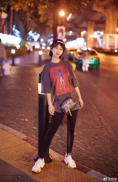 原创杨紫的生活照加个人资料
