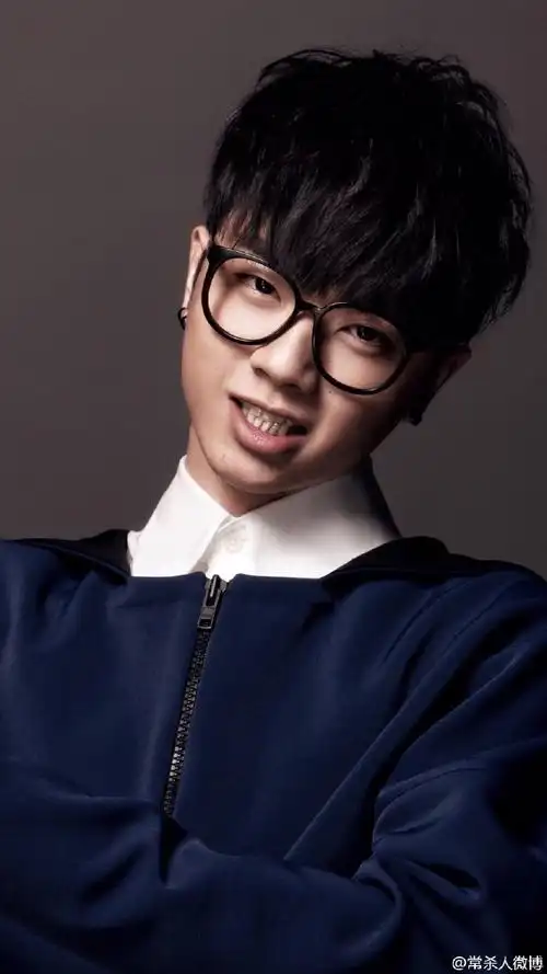 华晨宇春暖花开2020##华晨宇新世界