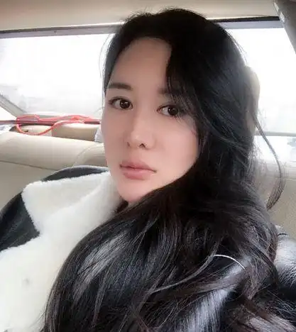 张纪中罕见谈前妻,无意间暴露出轨实锤_樊馨蔓