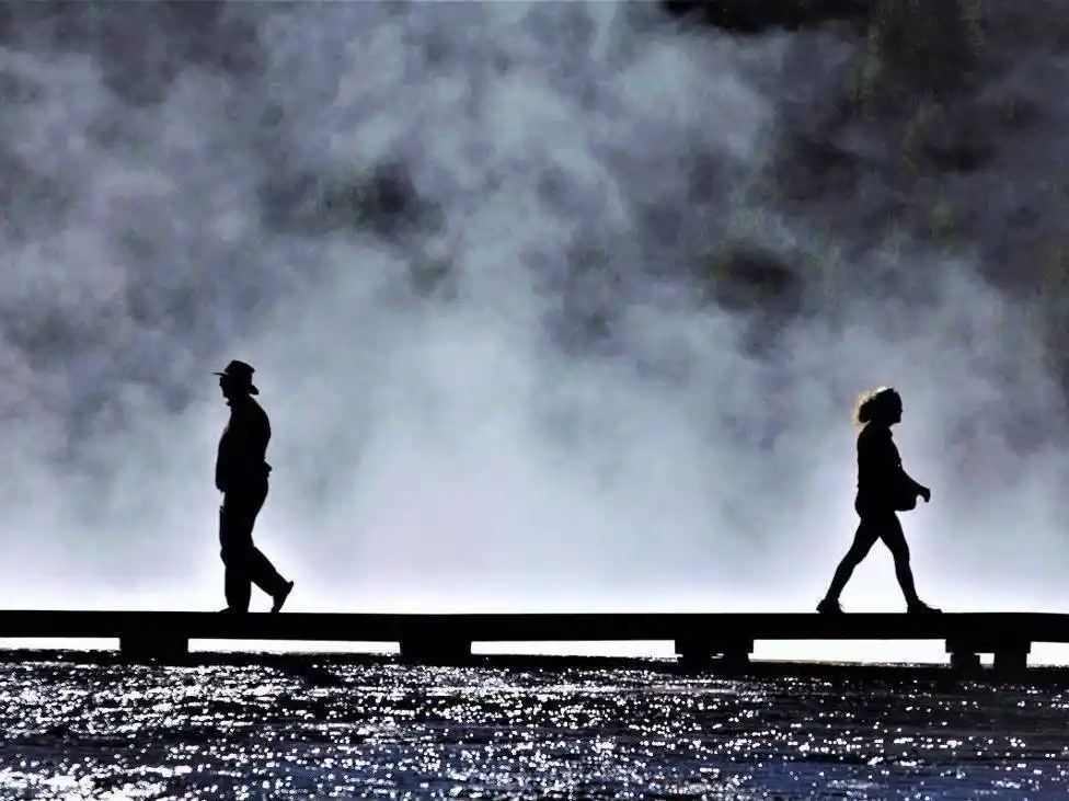 期货现货黄金,原油投资遭美指"糊弄"金油"反目"分道扬镳