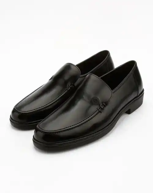 黑色时尚休闲绅士皮鞋