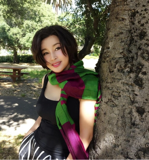 善恶终有报73岁还前凸后翘的四婚刘晓庆走上了另一条道路