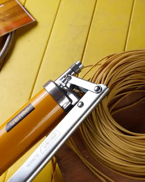 得力手动压杆式大容量重型黄油枪打牛油润滑高压注油器400cc400cc黄油