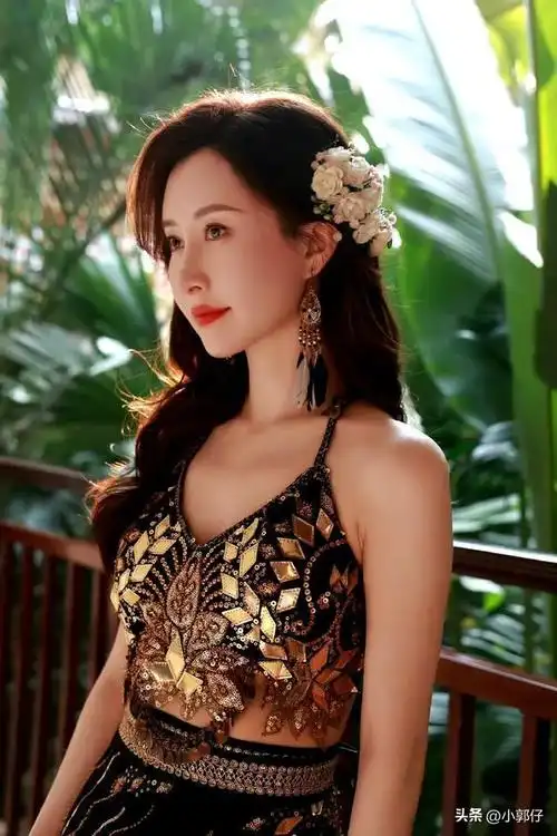 白衬衫|舒畅(演员)_网易订阅