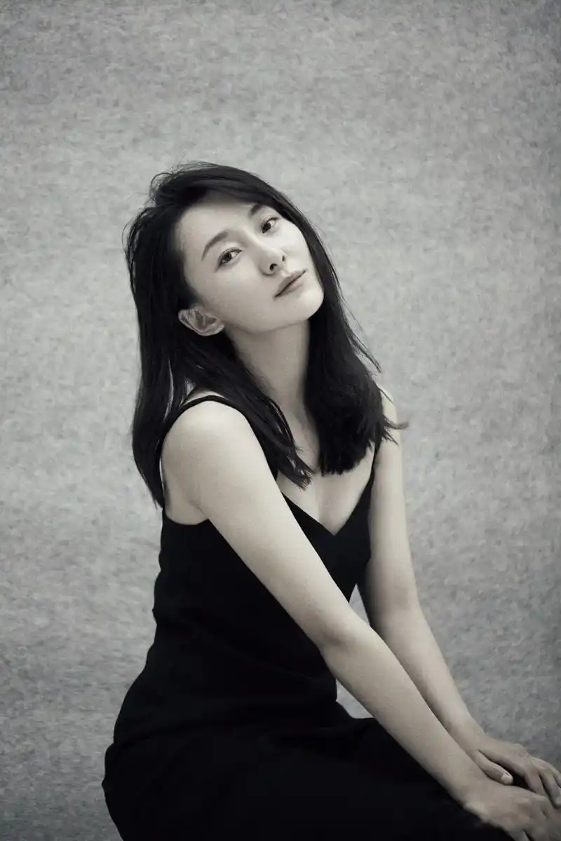 一个女演员的喃喃自语  to be vulnerable an