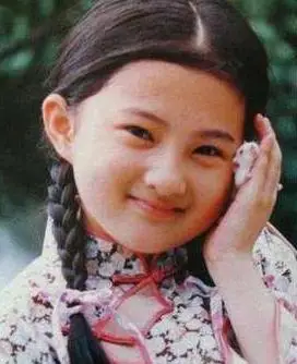 小婉君收获4亿分手费,24岁嫁豪门生5子的她,后悔了吗