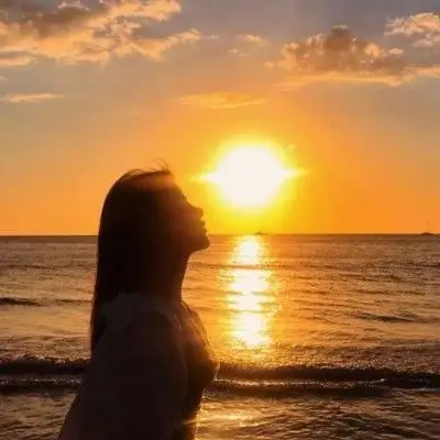 女生背影时尚高清系列图片-头像-语惜网