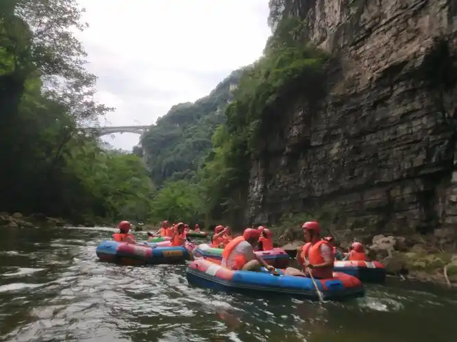 青龙峡漂流