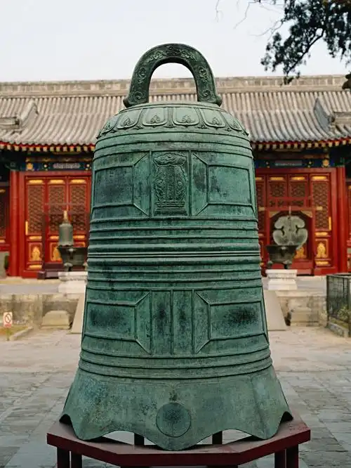 历史悠久的钟鼎图片第1张