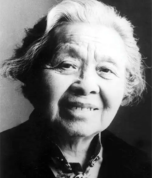 女作家丁玲的一生:出走,被囚禁,重获新生,生命最后的反思!