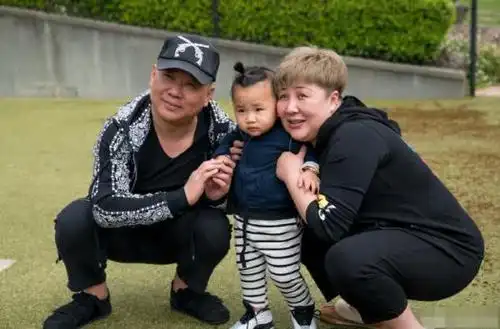 郭德纲5岁小儿子近照曝光长相呆萌惹人爱