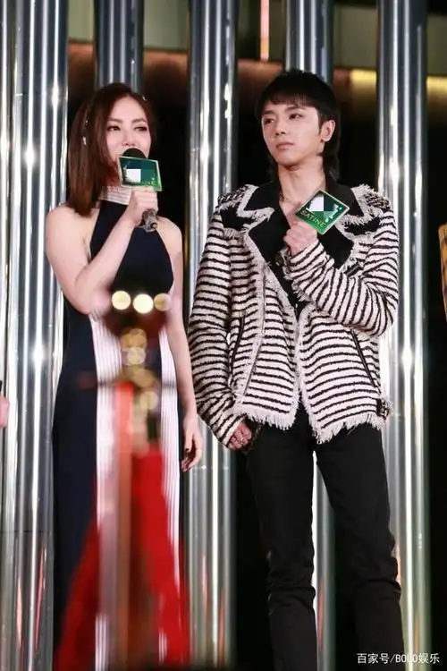 华晨宇与邓紫棋,由于各种原因分手,又是多少人的意难平