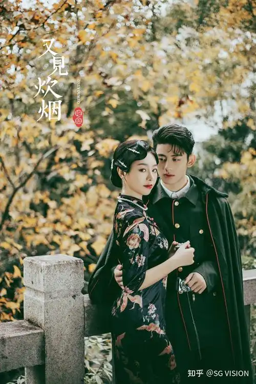 简直cp感爆棚~一身军装配旗袍,冷傲温情飒爽的民国军阀风婚纱照-最是