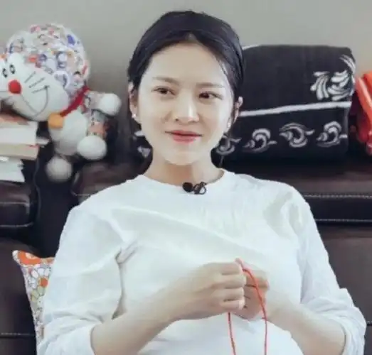 演员杜淳:婚前绯闻一堆,婚后深情专一,可真就是一物降一物?