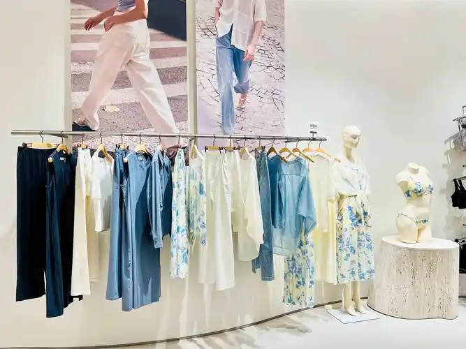 neiwai内外新加坡旗舰店 暨品牌首家海外线下门店盛大开幕_运动_满足