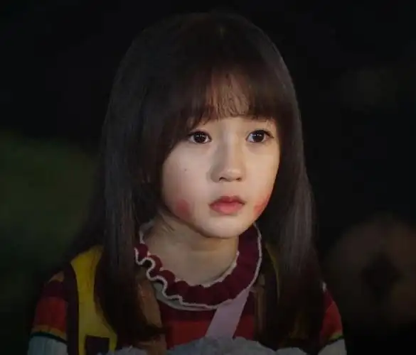 西竹是司藤的什么人?