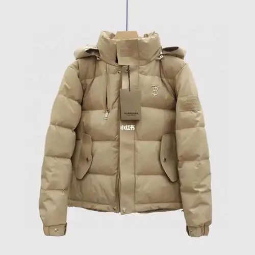 巴宝莉羽绒服情侣款