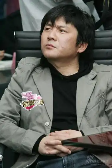 实力歌手栾树明星植入明星翻包合作流程