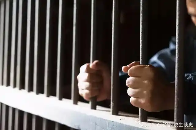 被判无期徒刑的罪犯,在监狱里都做些什么?可能和你想的不一样