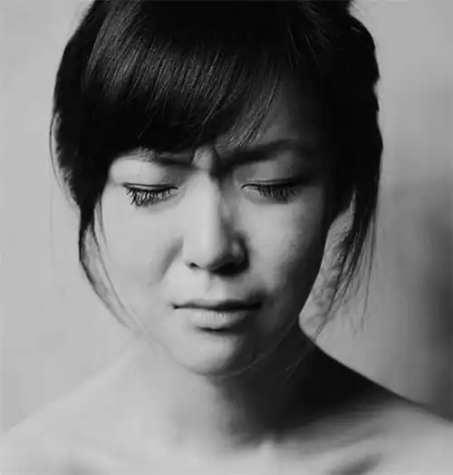 非主流美女 伤心的哭泣美女图片